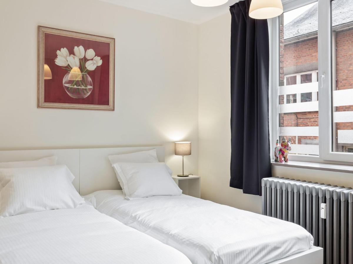 Stylish Apartment In Dinant Near The Maas Екстер'єр фото