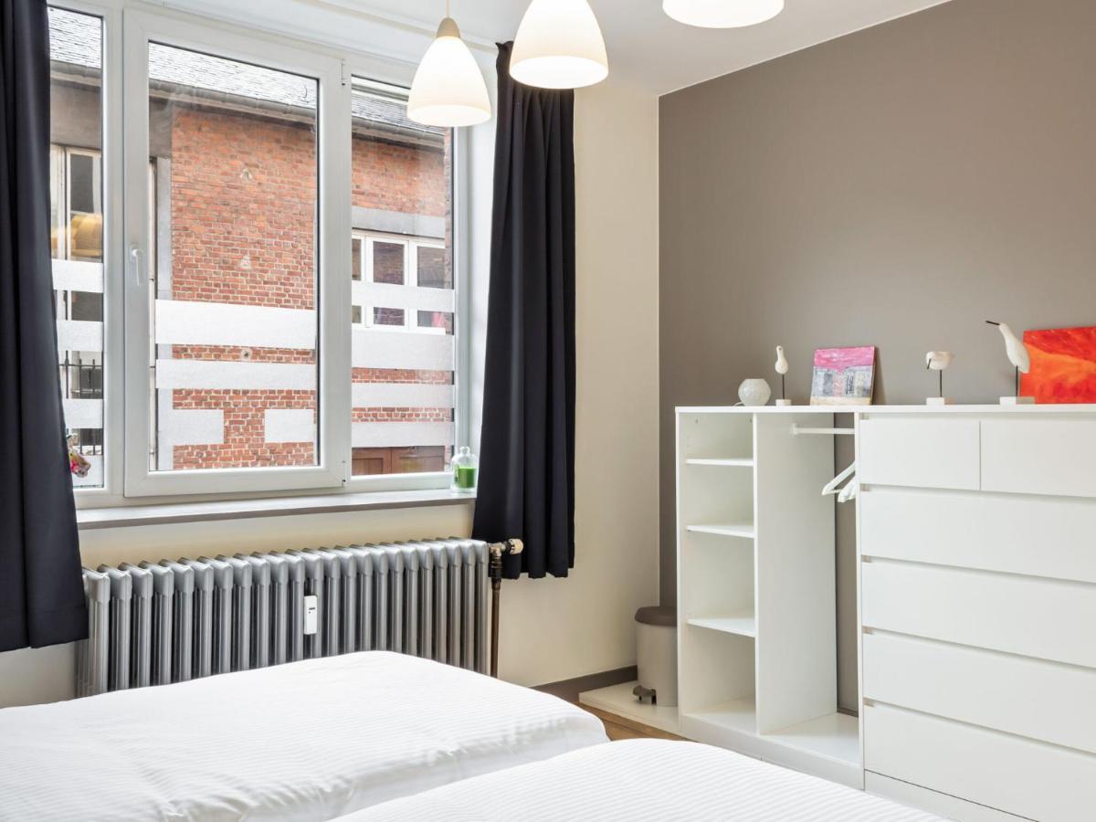 Stylish Apartment In Dinant Near The Maas Екстер'єр фото