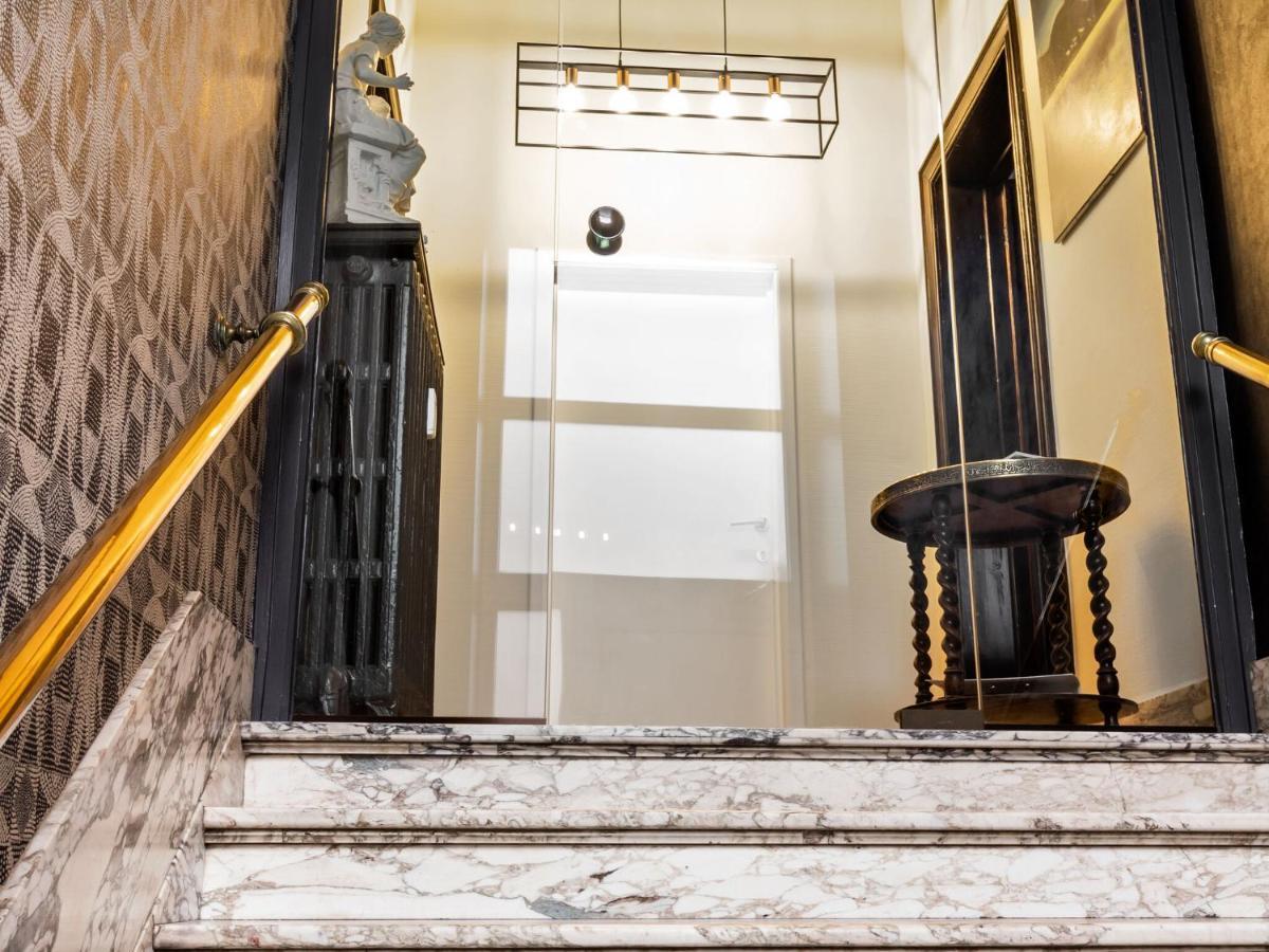 Stylish Apartment In Dinant Near The Maas Екстер'єр фото
